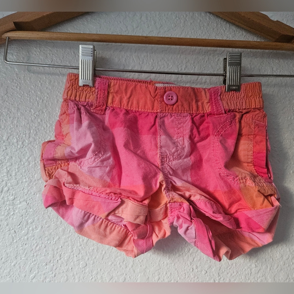 old navy pink plaid shorts, 3t